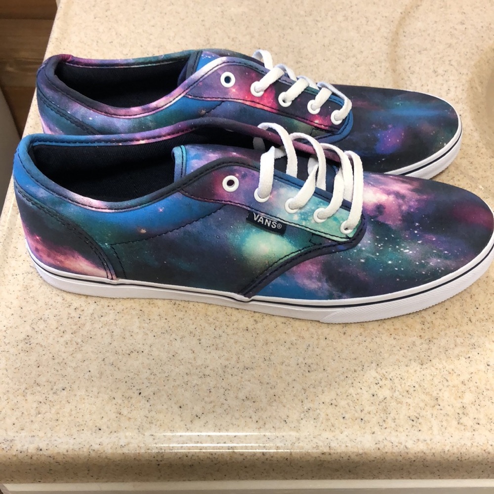 Vans - Picture 2 of 3